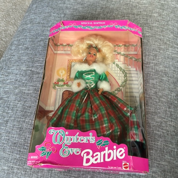 Barbie doll winter eve new inbox - Picture 1 of 6